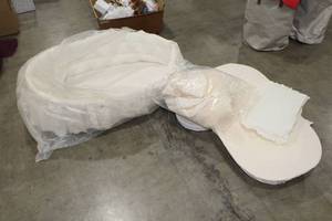 lot 530 image: Baby Bed