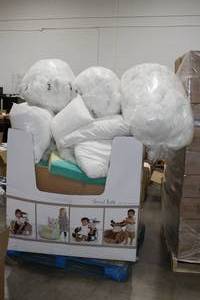 lot 538 image: Lot of  Cotton and Pillow Foam