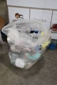 lot 540 image: Lot of (1 Large Bag) Stuffed Animals