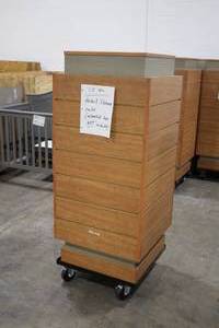 lot 402 image: Retail Slatwall Cube Display