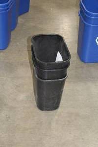 lot 352 image: Lot of (3) Plastic Trash Cans