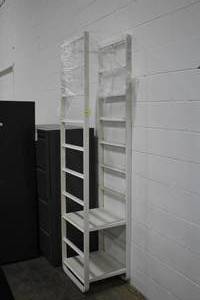 lot 358 image: Metal Shelving Unit