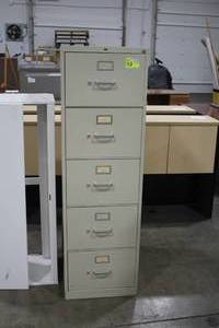 lot 332 image: Metal mfc5 5-drawer