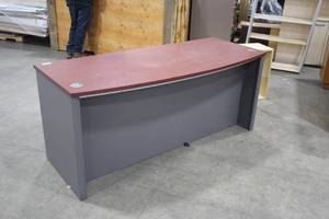 lot 308 image: Office Desk