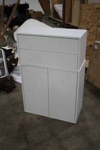 lot 311 image: Cabinet 2-door2-drawer2-shelf2-piece