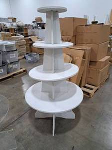 lot 472 image: 55 Cake Table 4-tier