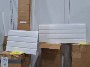 lot 476B image: Lot of (16) Plastic Slotwall Sections