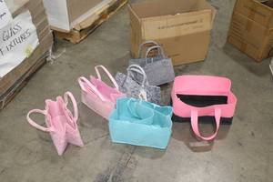 lot 634 image: Lot of (15) Baby Accessory Soft-Side Storage Caddys