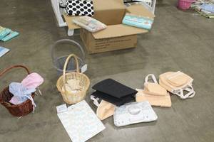 lot 653 image: Lot of (15) Baby Accessories - Felt Caddys (x1), Soft Side Caddys (x10), Wicker Baskets (x3), Sleeve (x1)