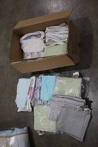 lot 661 image: Lot of (100) Wash ClothsTowels