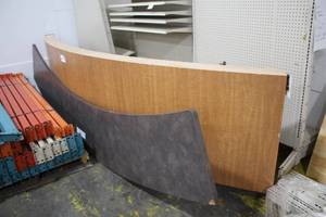 lot 43 image: 13 Curved Countertop