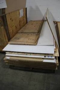 lot 46 image: Lot of (1 Pallet) Misc. Wood