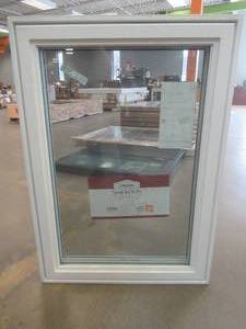 Simonton 6500 Series 29 12 in x 41 14 in White Vinyl Casement Window (MISSING CRANK)