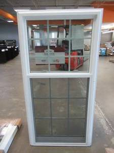 Simonton 6500 Series 33 38 in x 65 in Double Hung Window with Internal Grille & Screen in White Vinyl (SLIGHTLY SCRATCHED)