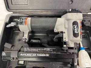 lot 9 image: Devilbiss ANK10 Nail  Staple Gun