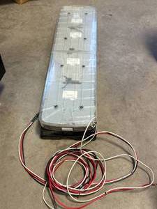 lot 33 image: Federal Signal Legend Emergency Vehicle Light Bar 52 Inches Wide