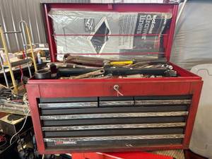 lot 46 image: Craftsman 26 Inch Toolbox full of Tools