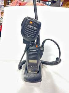 lot 86 image: Kenwood TK-5210 2 Way Radio, Microphone, Base