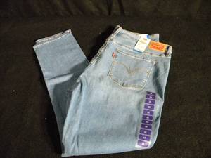 lot 41 image: Brand New with Tags 311 Shaping Skinny Levi Jeans Size 16 Medium