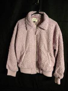 lot 57 image: Brand New with Tags Universal Thread Pink Zip up Jacket Size Medium