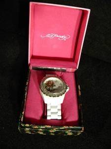 lot 118 image: Brand New ED HARDY Swarovski Crystal Dulce ROSE Watch (Original Box)
