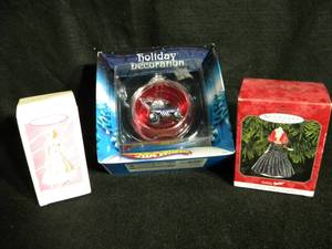 lot 216 image: Brand New Hot Wheels Red Holiday Ornament