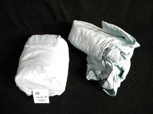 lot 207 image: 300 Thread Count Queen Sheets