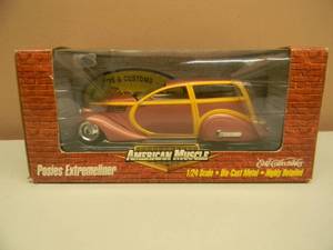 lot 11 image: ERTL AMERICAN MUSCLE RODS & CUSTOMS POSIES EXTREMELINER 124 SCALE DIE-CAST #32083 - NEW IN BOX - AWESOME PIECE - SEE PICTURES
