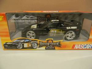 lot 12 image: BADD RIDE 124 SCALE DIE-CAST  - U.S. ARMY 2005 CORVETTE - NEW IN BOX - AWESOME PIECE - SEE PICTURES