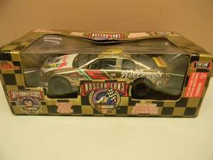 lot 14 image: RACING CHAMPIONS 124 SCALE DIE-CAST  - 50TH ANNIVERSARY Kelloggs - 1 of 1998 - NEW IN BOX - AWESOME PIECE - SEE PICTURES