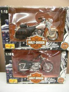 lot 42 image: MAISTO 118 SCALE DIE-CAST METAL COLLECTIBLE MODELS #31360 - XL 1200C SPORTSTER 1200 CUSTOM - FLSTS HERITAGE SPRINGER MOTOR CYCLES HARLEY-DAVIDSON - NICE - NEW IN BOX - GREAT PIECES - SEE PICTURES
