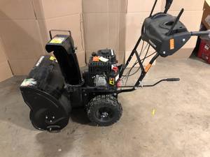 Powercare 24 2-Stage Snow Blower, Customer return, Review all pictures