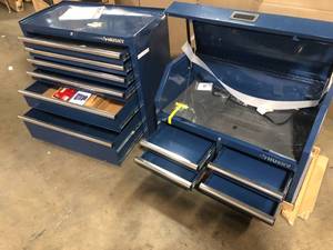Husky  36 in. 12-Drawer Blue Tool Chest Combo, Has Damage, Review all pictures