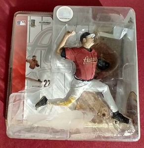 lot 9 image: McFarlane Roger Clemens Figurine
