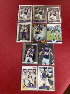 lot 40 image: (10) Jared Allen Cards