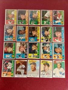 lot 112 image: (20) 1960 Topps Cards - Nice Grade Cards