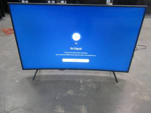 lot 86 image: SAMSUNG 55 TU8300 Crystal UHD 4K Smart TV with HDR UN55TU8300FXZA - Curved