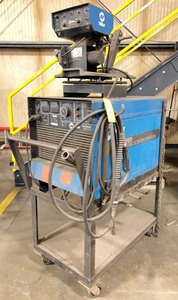 lot 6 image: Miller Deltaweld 651