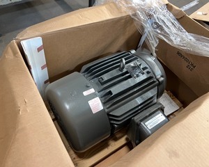 lot 28 image: Baldor Motor