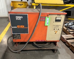 lot 15 image: 36 Volt Forklift Charger