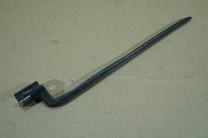 lot 62 image: Spike Rifle Bayonet