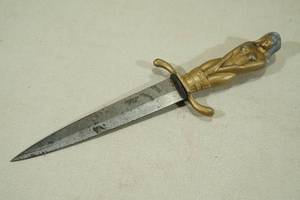 lot 66 image: Novelty Nude Woman Dagger - Made in Japan