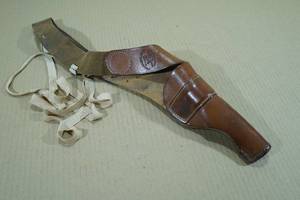 lot 111 image: Brauer Bros Brown Leather Shoulder Holster