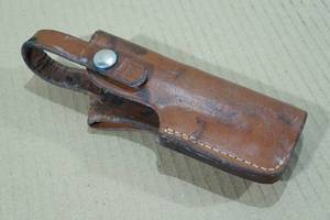 lot 117 image: Smith and Wesson 11-39 Pistol Holster