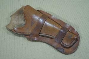 lot 123 image: Brown Leather Pistol Holster