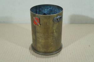lot 140 image: 105mm M14 Shell Casing Military Award