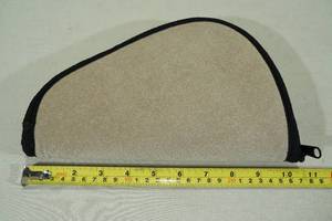 lot 147 image: Grey Soft Handgun Case