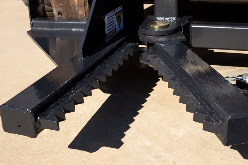 lot 66 image: TreePost Puller Attachment