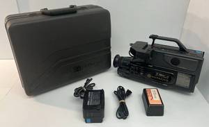Vintage Hitachi Accushot With Case