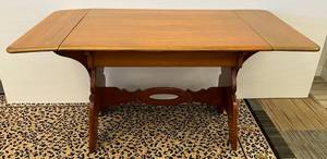 Antique Decroative Wood Drop Leaf Table 38 12 W Leafs Down 58 W Leafs Up x 29 T x 28 D
